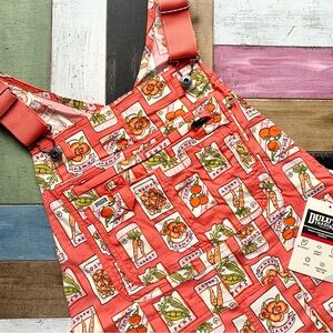 NWT Duluth Medium x31L Heirloom Gardening Bib Overalls Coral Seed Packets Farm